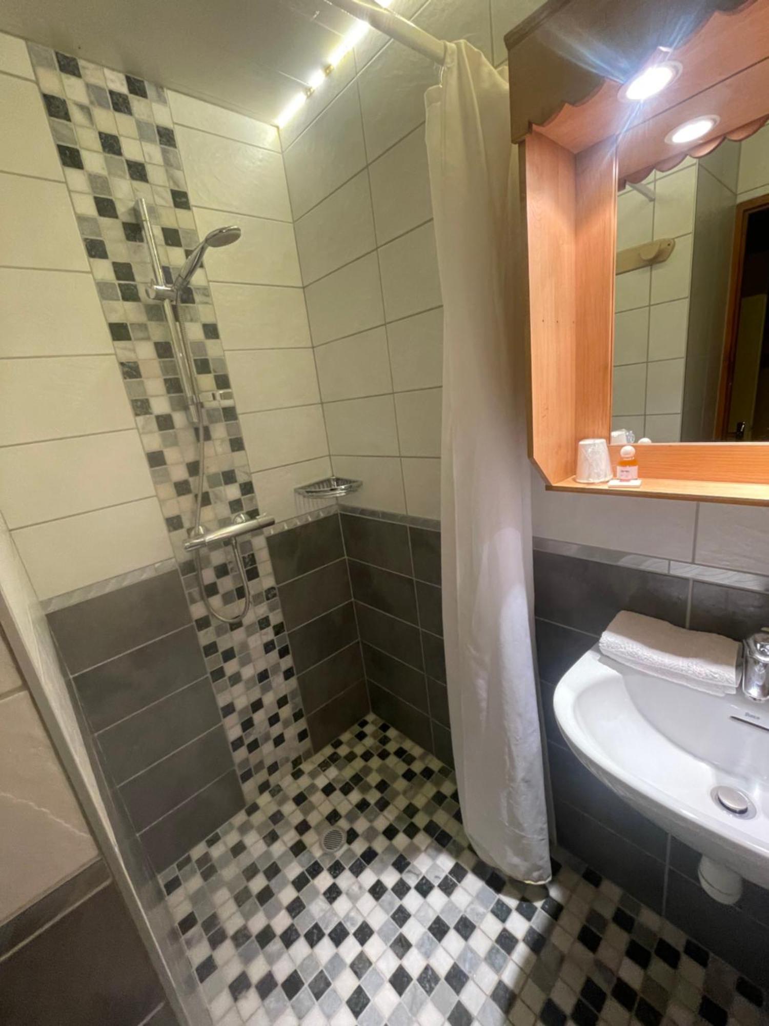 Hotel Le Ferraillon Abondance Kültér fotó